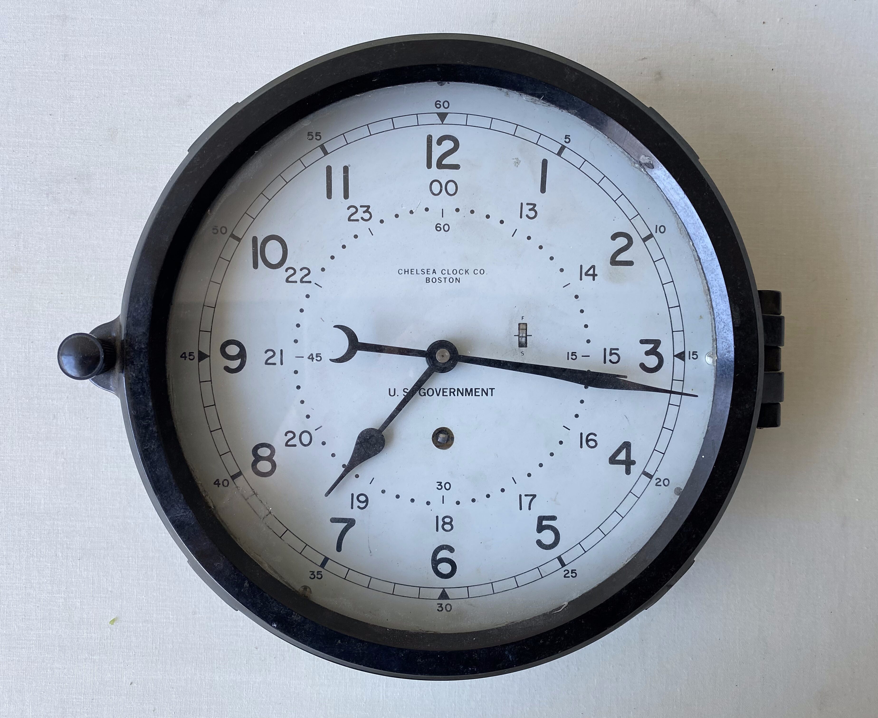 WW2 US navy clock