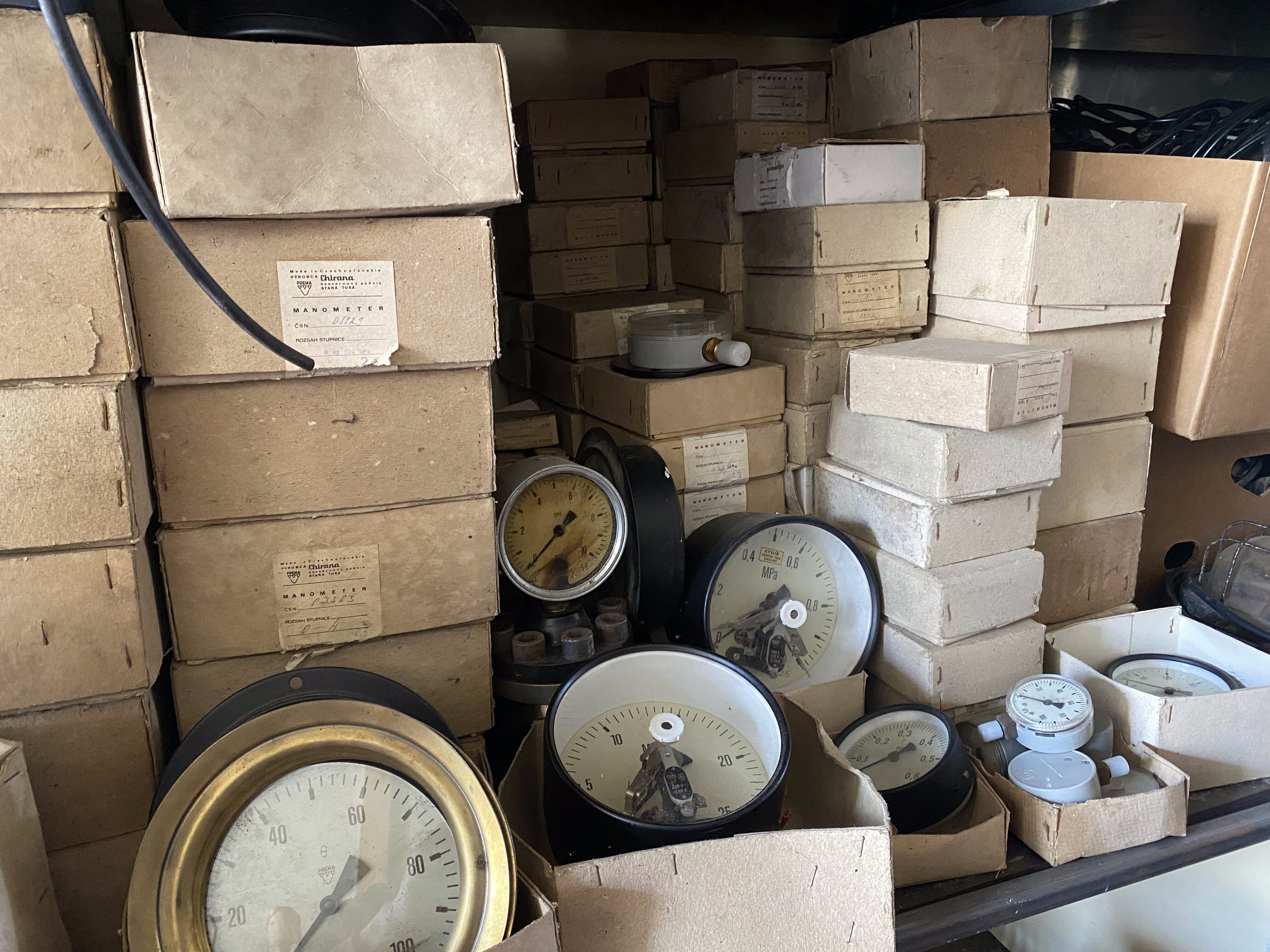 We have a lot more dials at our store please email/call to arrange a visit