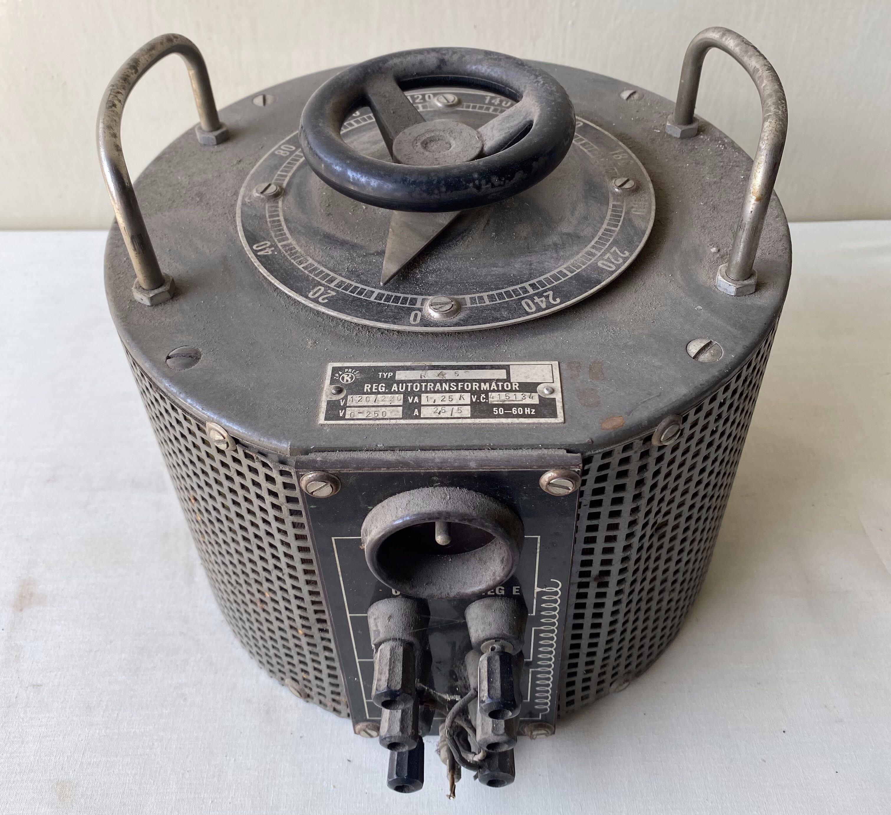 Electrical transformer