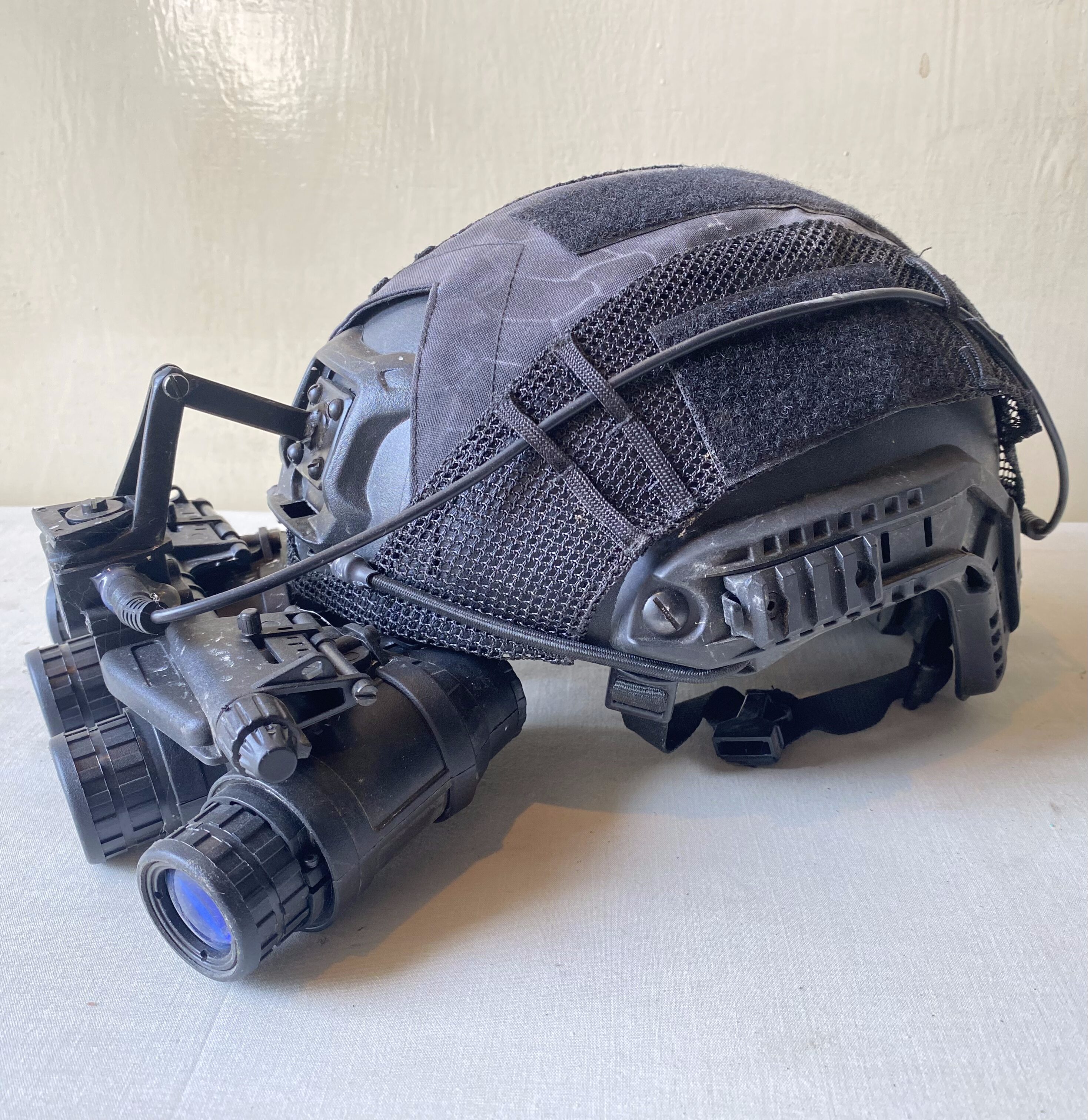Night vision helmet (prop make)