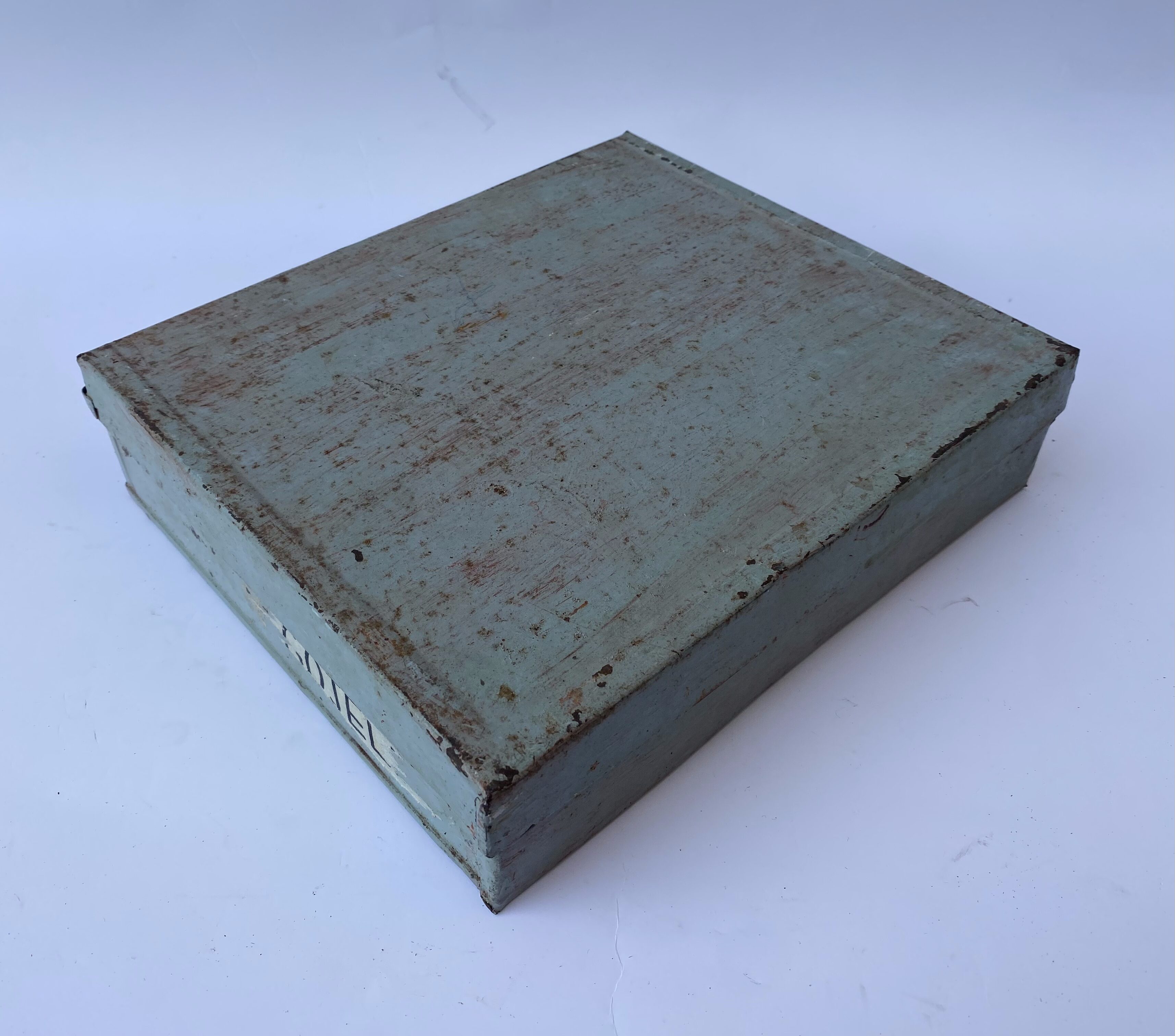 Metal box