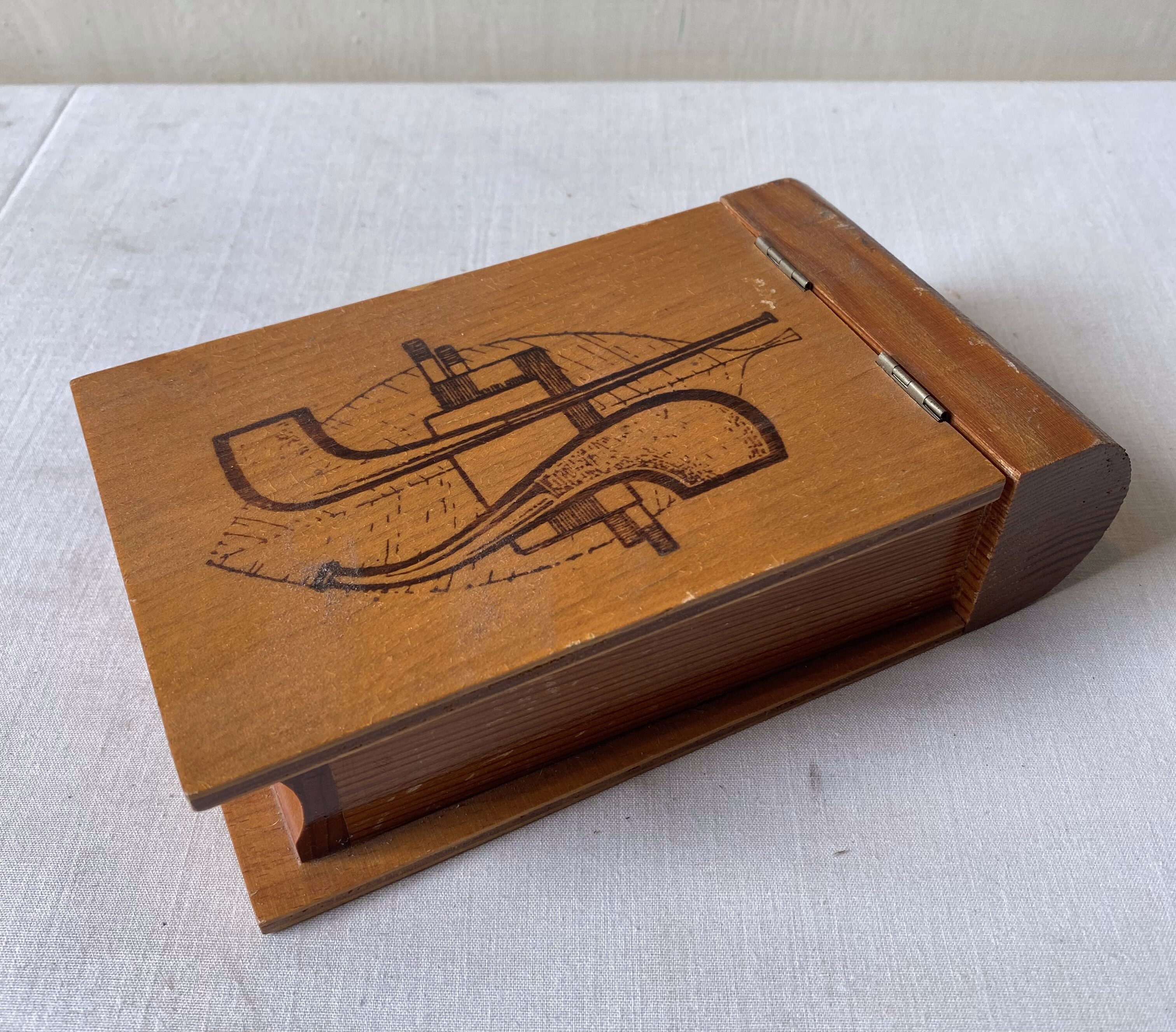 Pipe box