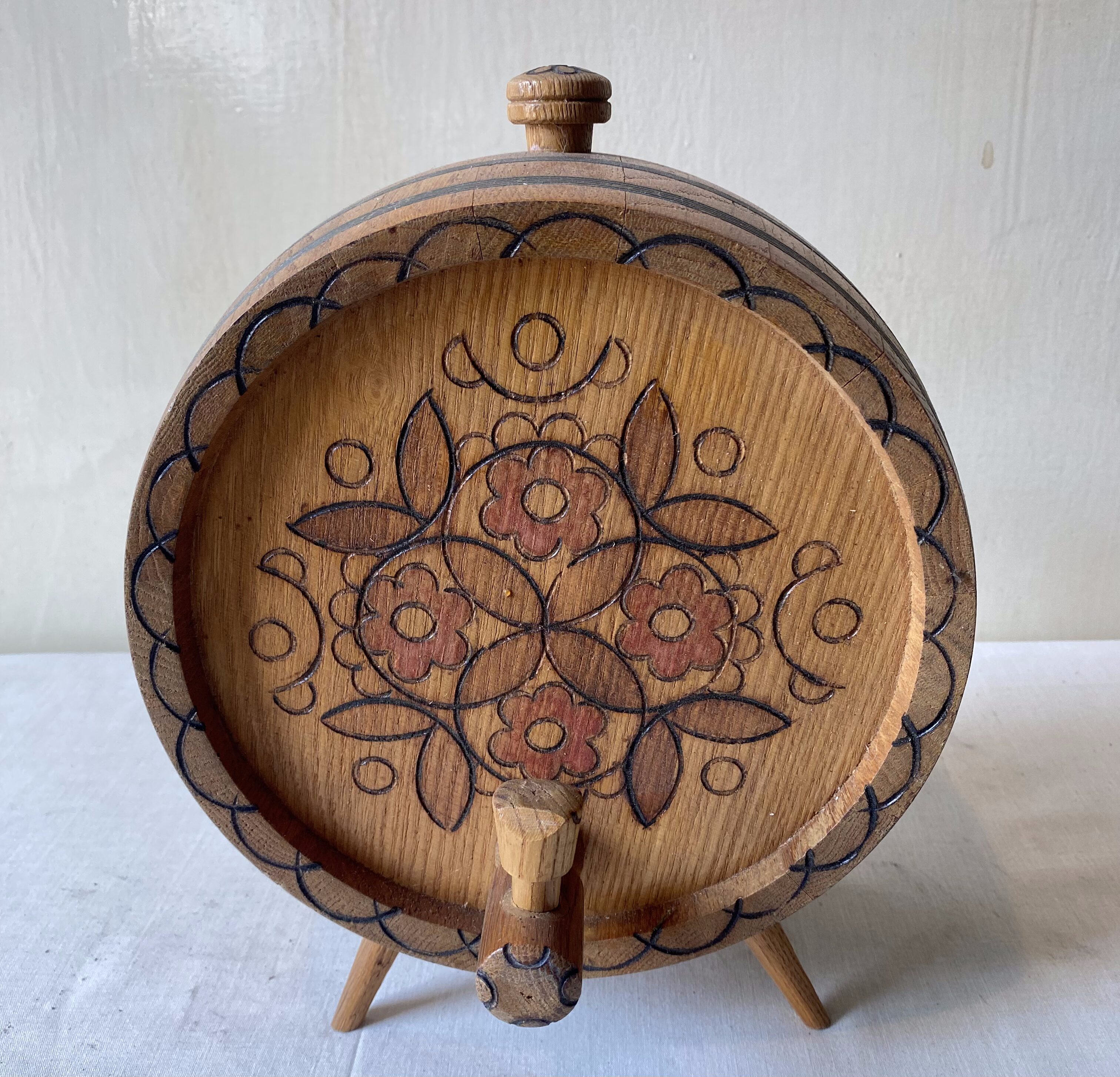 Small decorative barrel