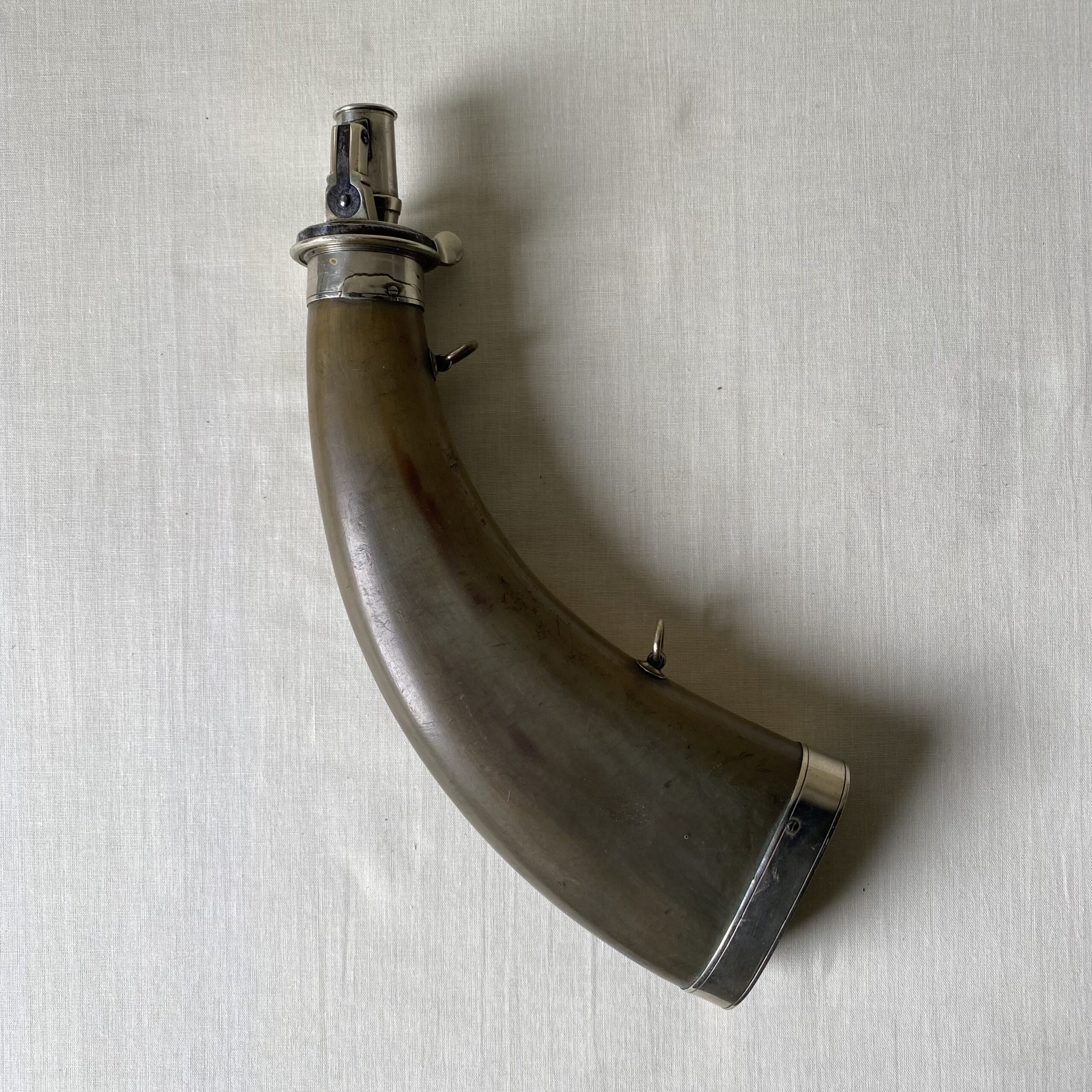 Powder horn