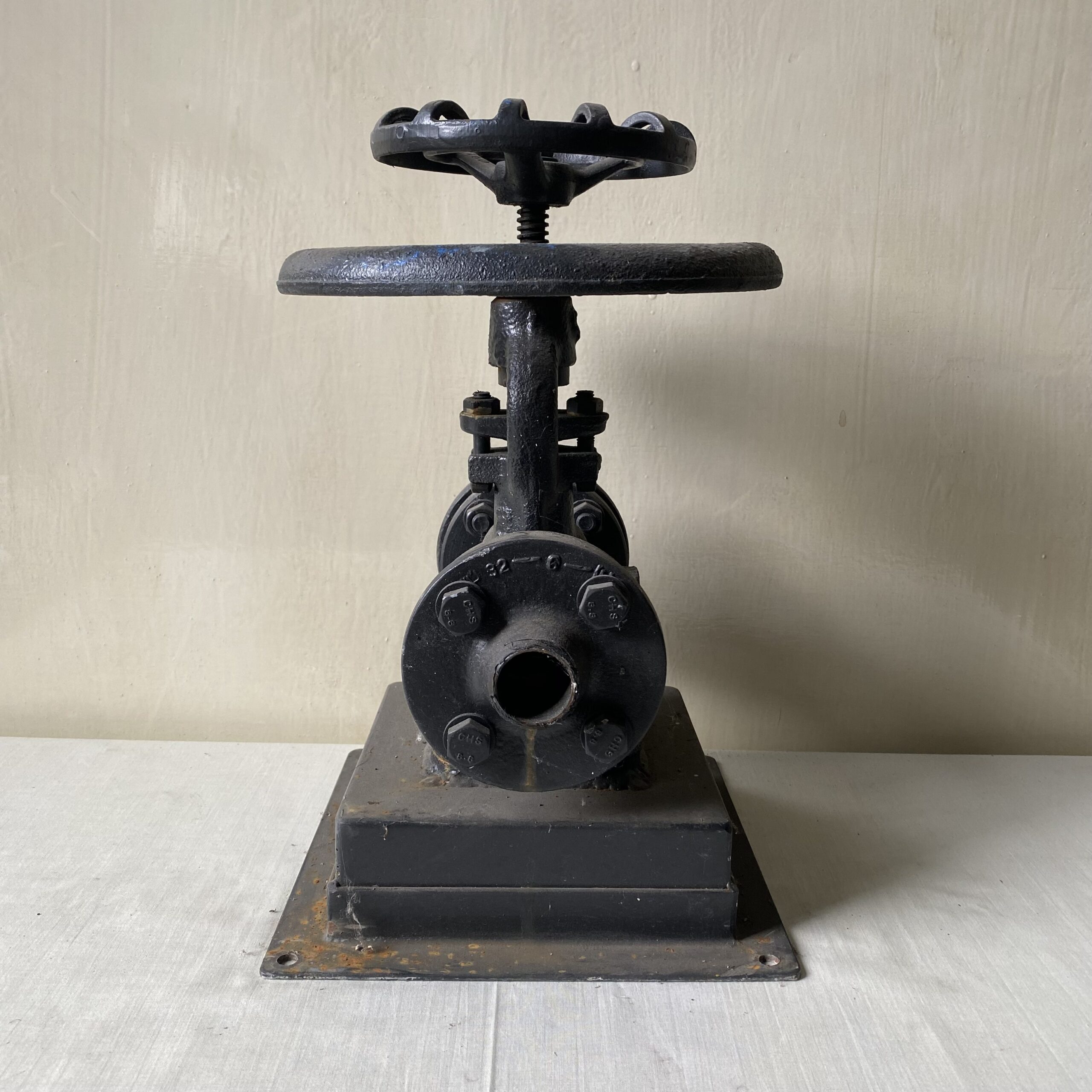 Large gate valve